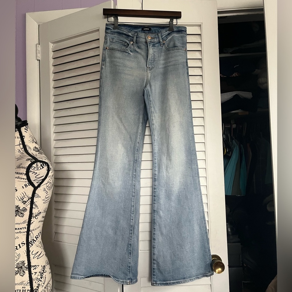 Express Women's Light Blue Flared Jeans
